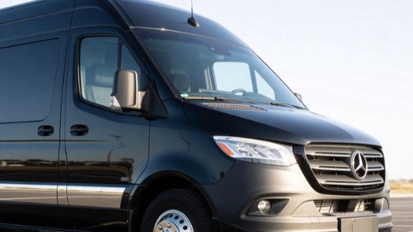 lakeland 20 passenger sprinter van