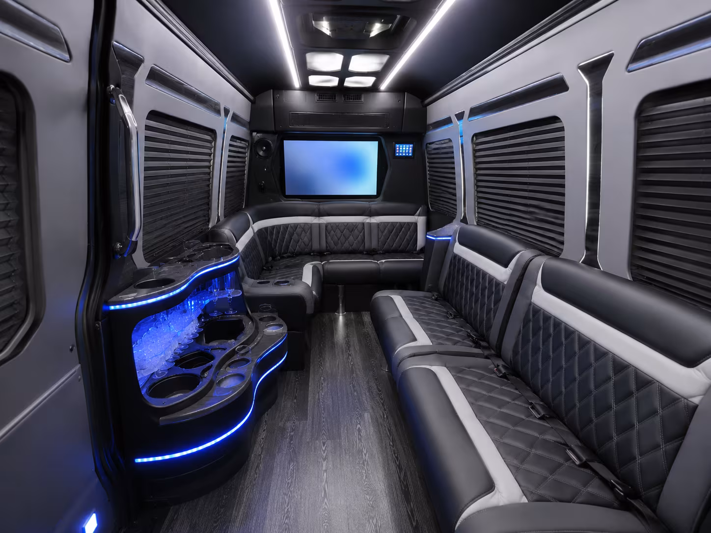 find the perfect transportation for your next airport transfer 2