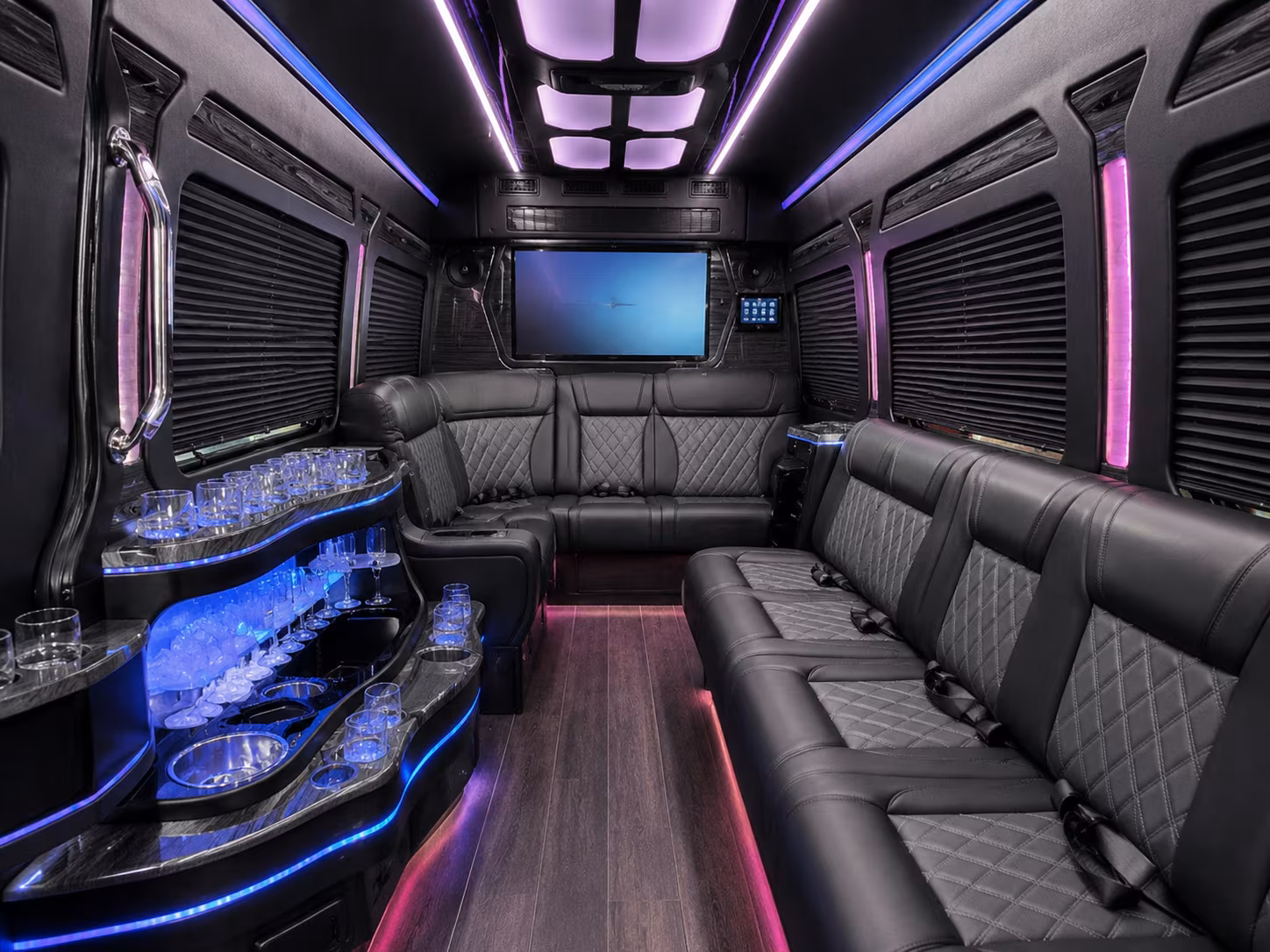 find the perfect transportation for your next airport transfer 4